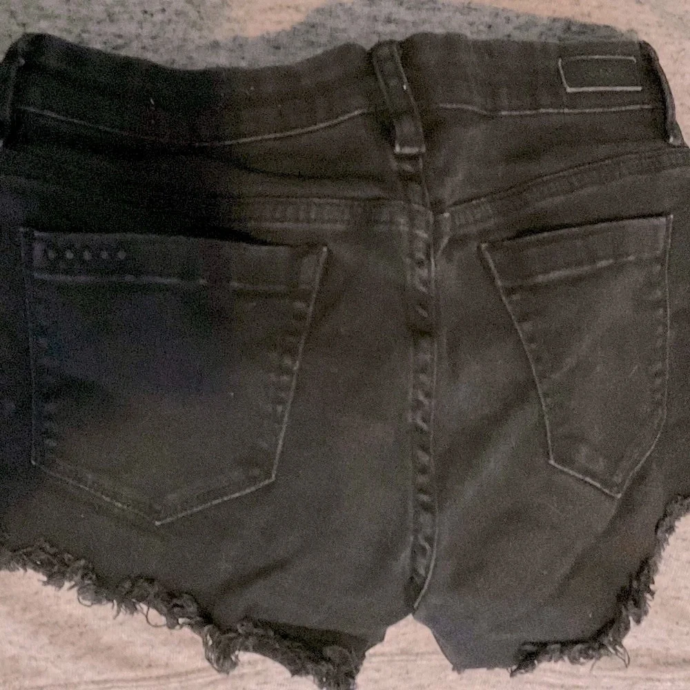 🔴Blank NYC Short Shorts Black Size 26 Little Queenie Vintage